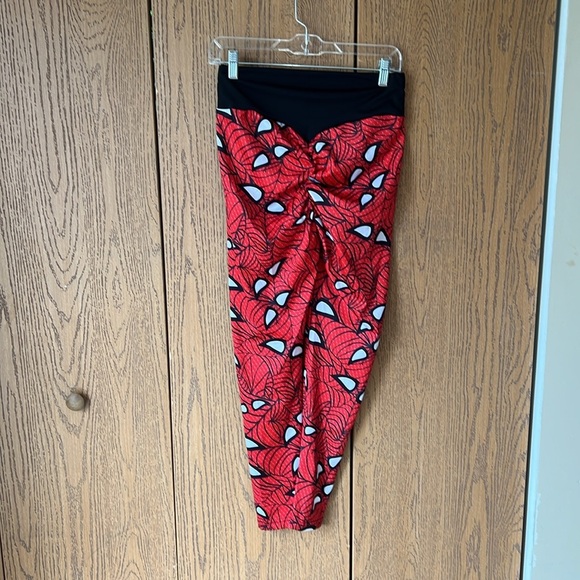 Spiderman Black and Red Leggings Size Small - Picture 5 of 7